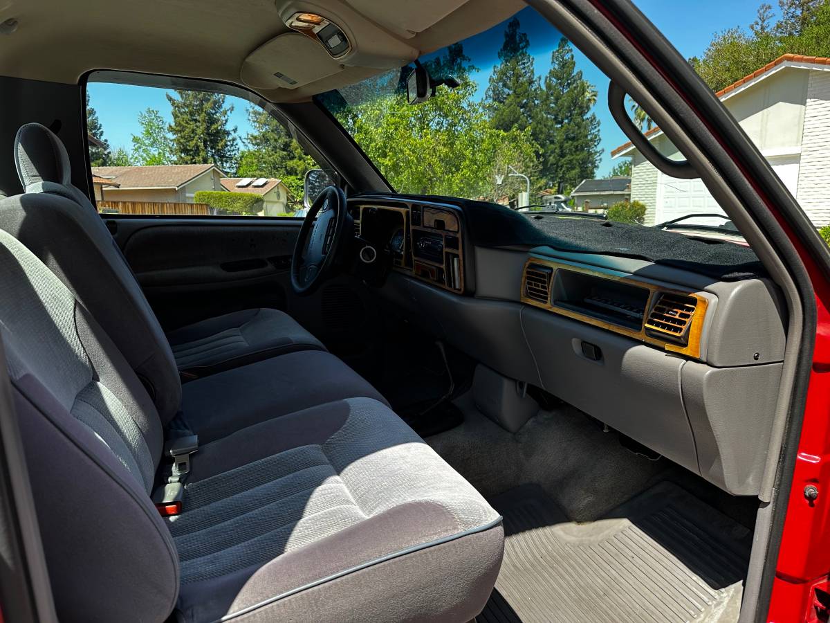 Dodge-Ram-2500-laramie-4x4-1994-red-11