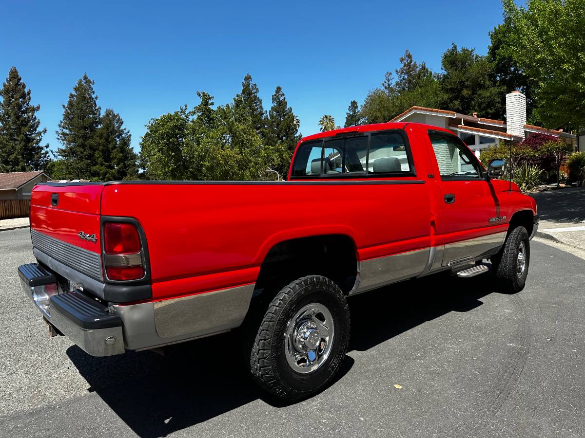 Dodge-Ram-2500-laramie-4x4-1994-red-4