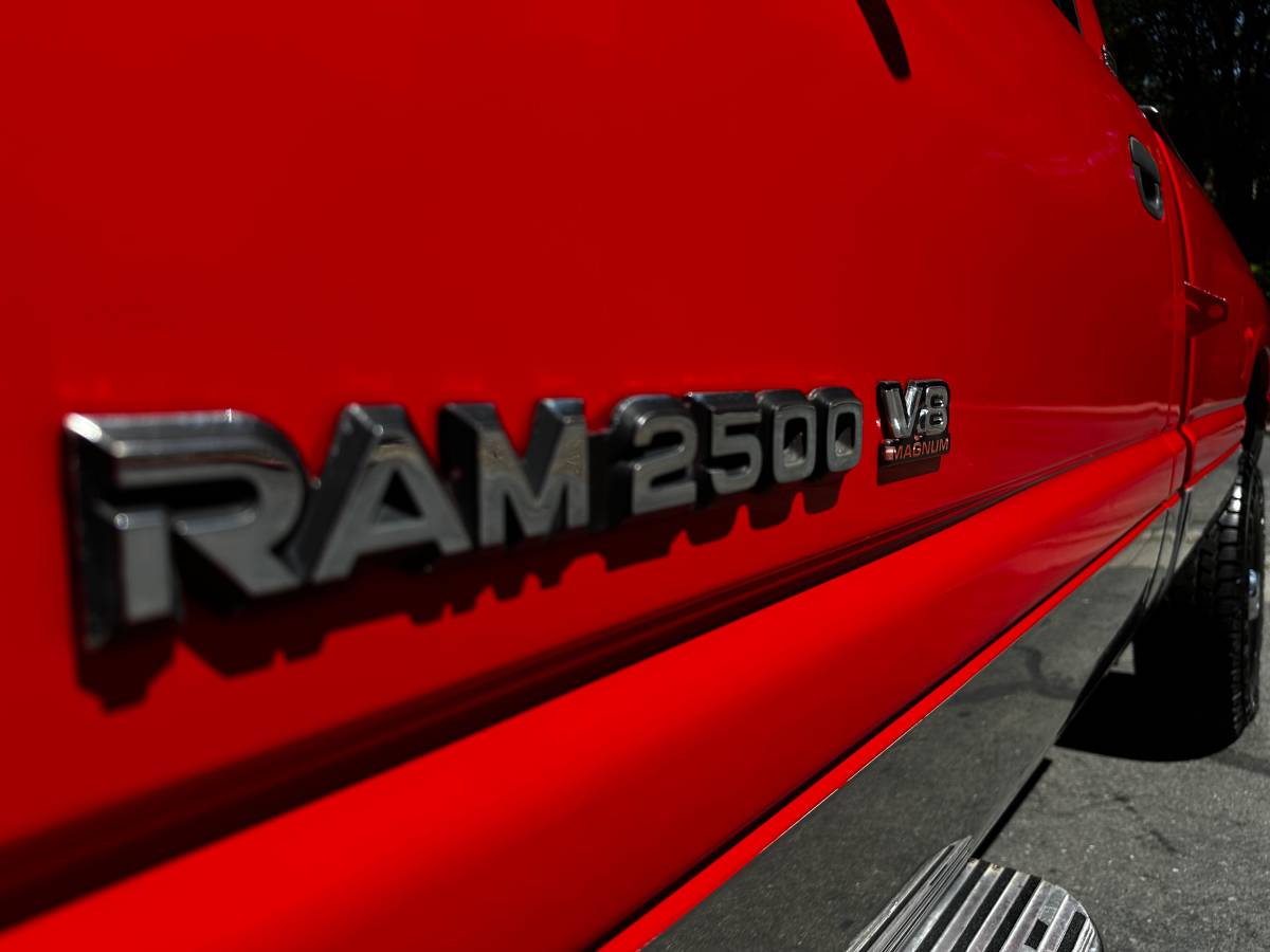 Dodge-Ram-2500-laramie-4x4-1994-red-8