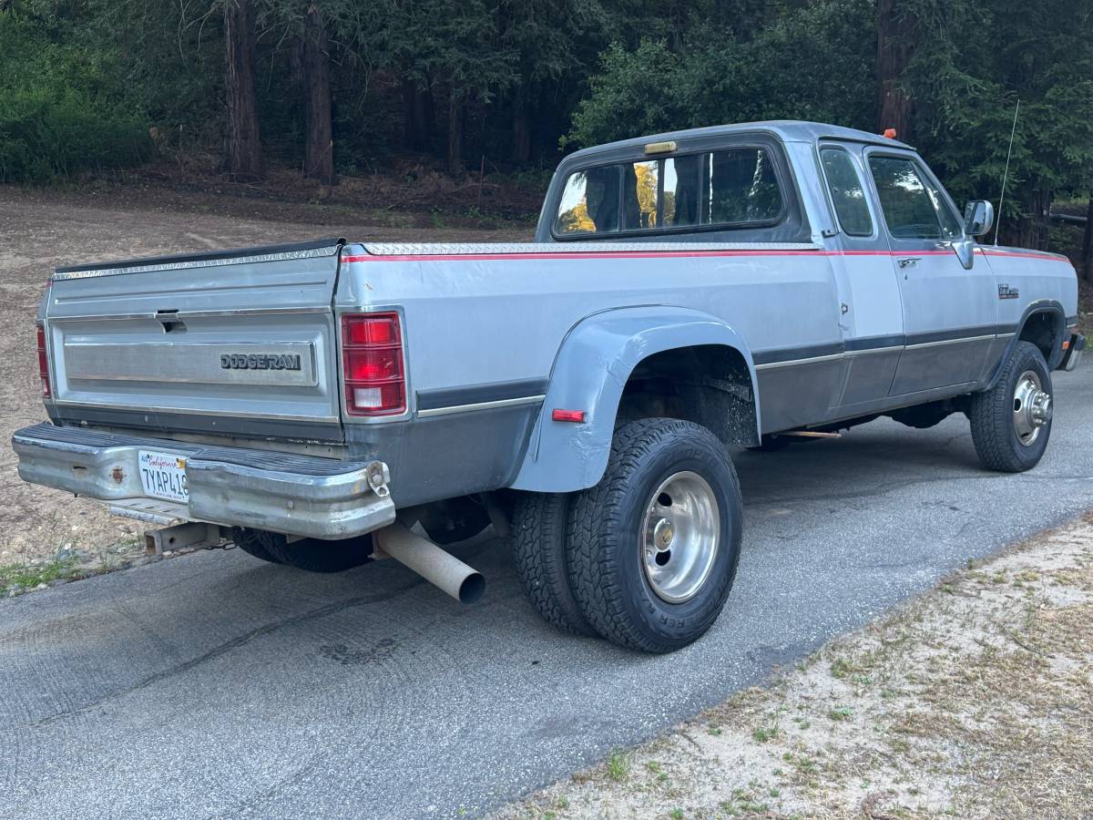 Dodge-Ram-3500-crew-cab-diesel-1992-silver-5