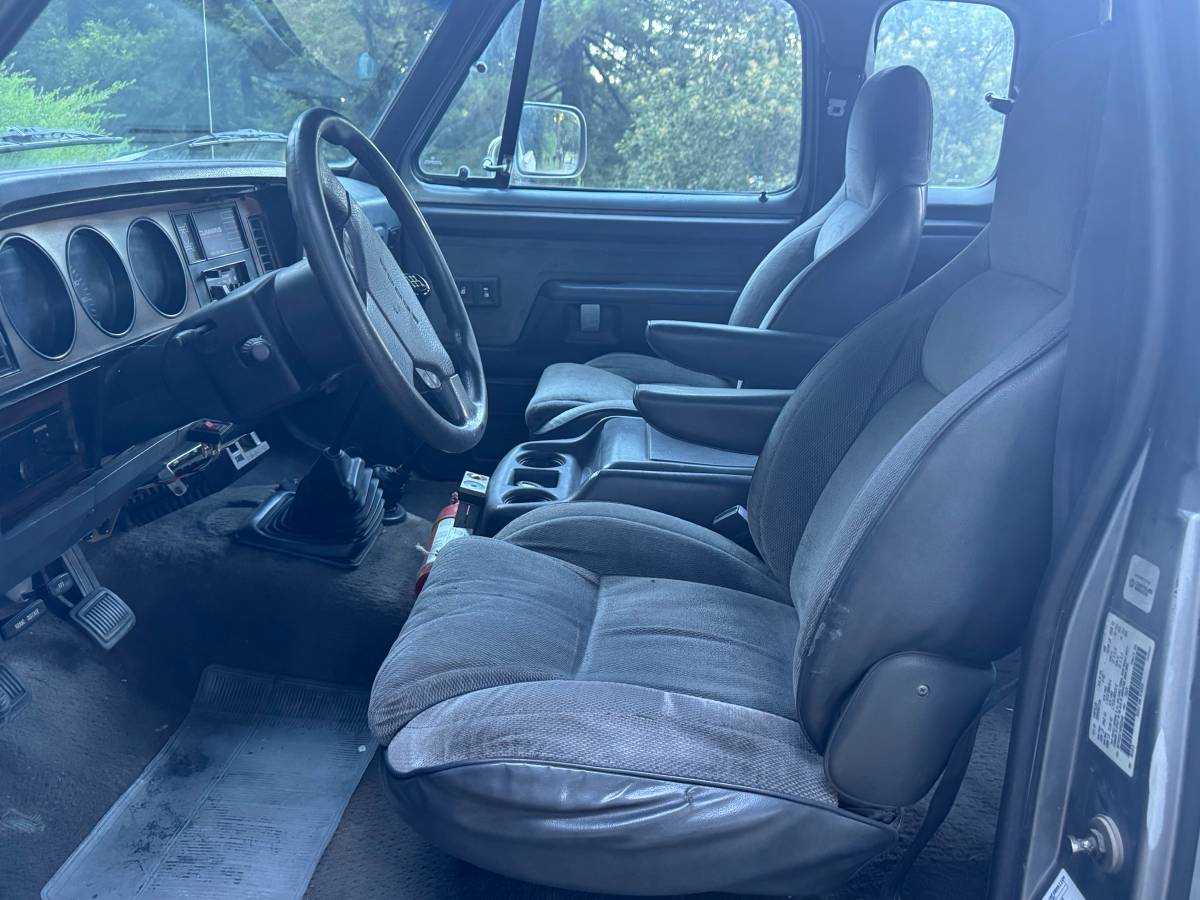 Dodge-Ram-3500-crew-cab-diesel-1992-silver-7