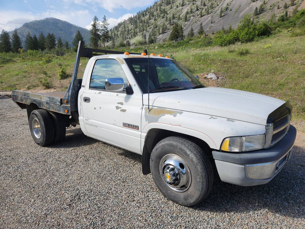 Dodge Ram 3500 diesel  1994 white