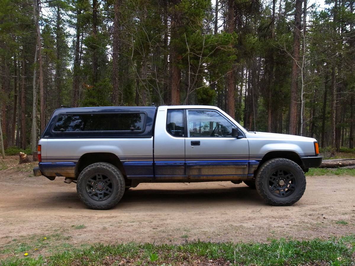 Dodge-Ram-50-1988-silver-5
