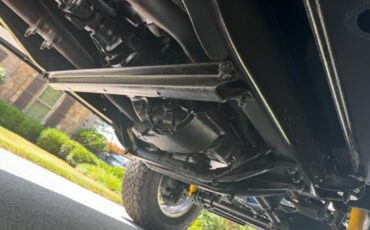 Dodge-Ram-Charger-383-factory-ac-2-tops-frame-off.-No-r-1977-2dr-19