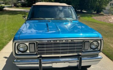 Dodge-Ram-Charger-383-factory-ac-2-tops-frame-off.-No-r-1977-2dr-8