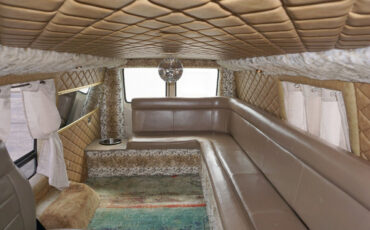 Dodge-Ram-Van-1984-Classic-Car-28