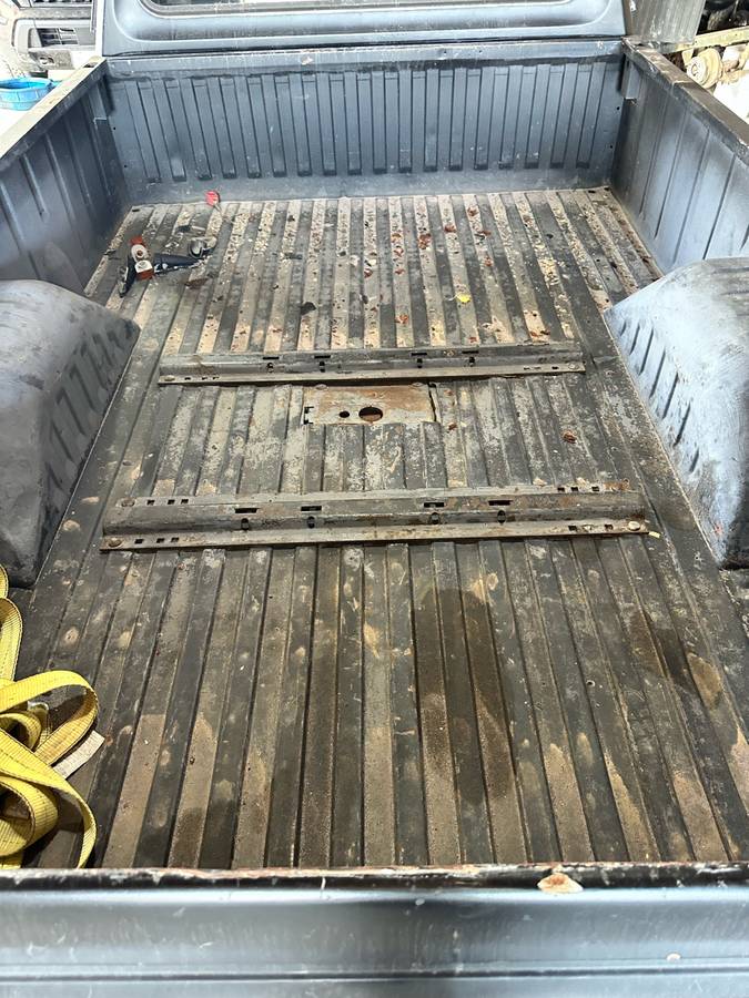 Dodge-Ram-d350-diesel-1992-black-3
