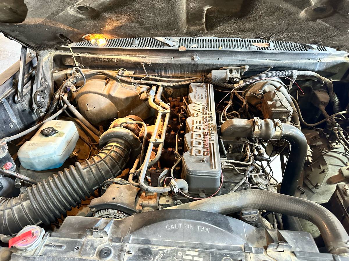 Dodge-Ram-d350-diesel-1992-black-8
