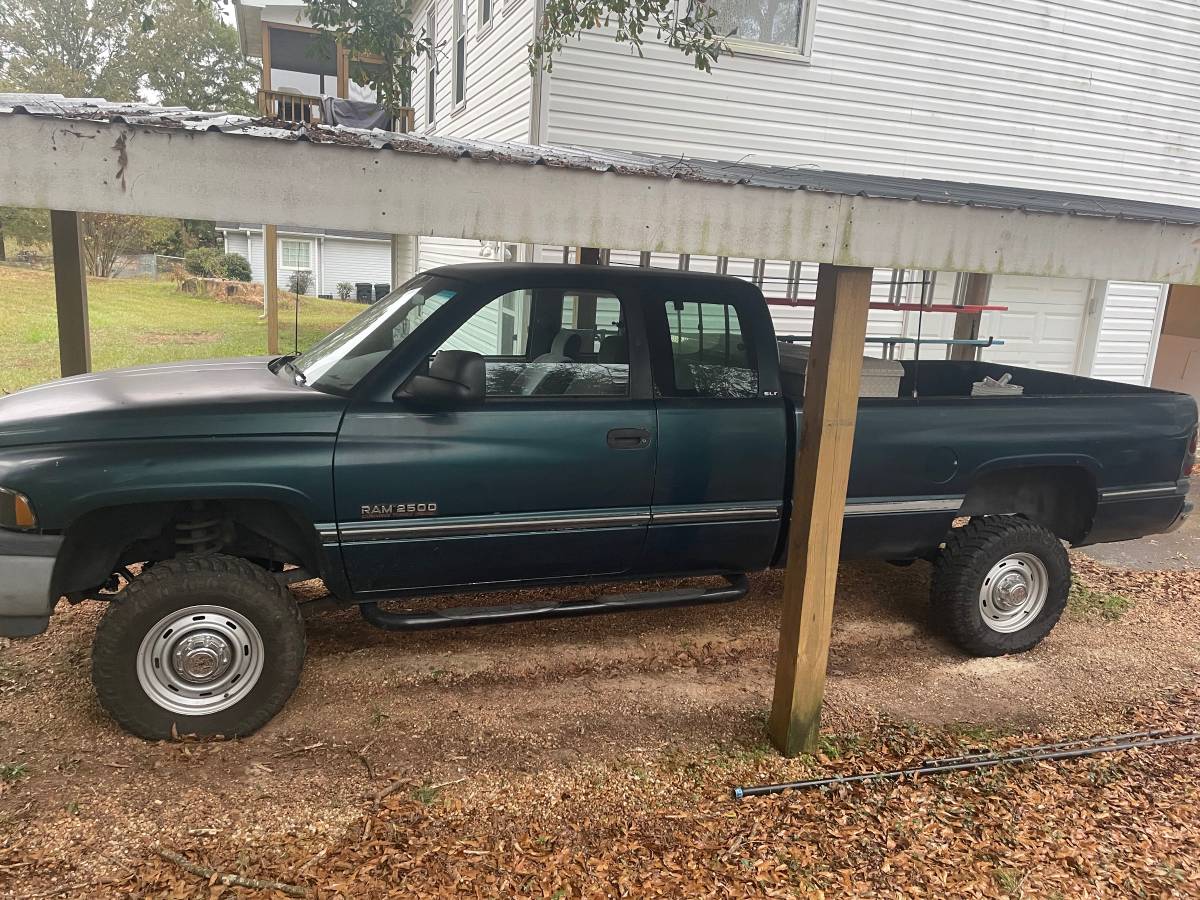 Dodge-Ram2500-diesel-1995-green-7
