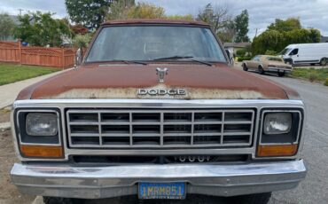 Dodge-Ramcharger-1985-1