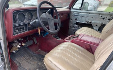 Dodge-Ramcharger-1985-5