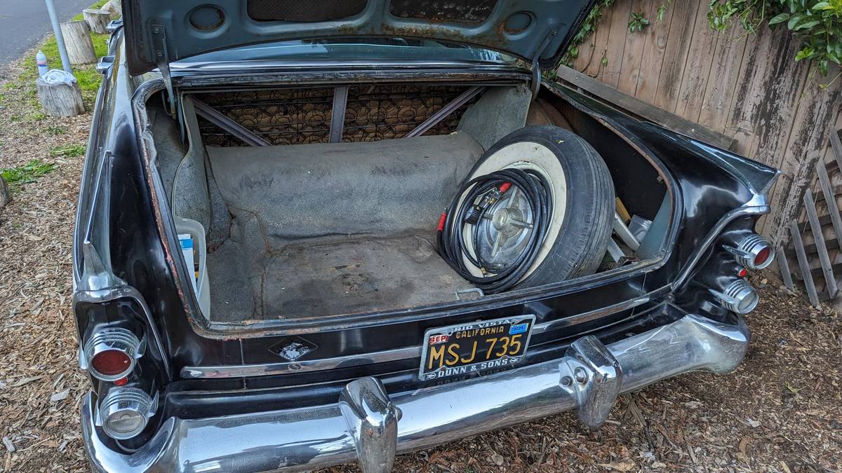 Dodge-Royal-lancer-1955-1