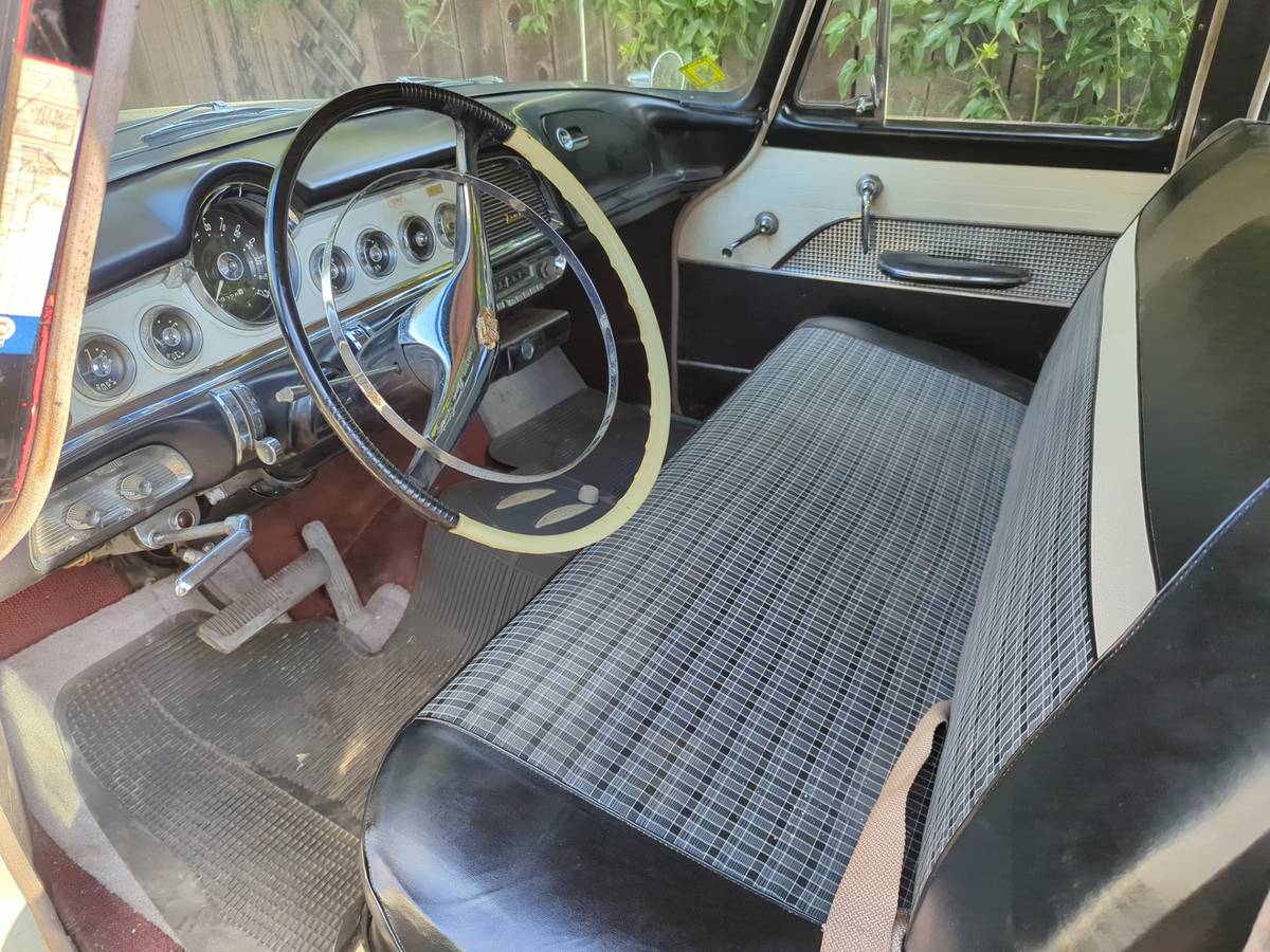 Dodge-Royal-lancer-1955-17