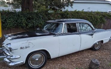 Dodge-Royal-lancer-1955