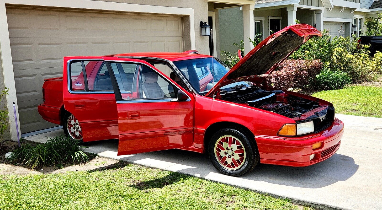 Dodge-Spirit-1991-Sedan-13