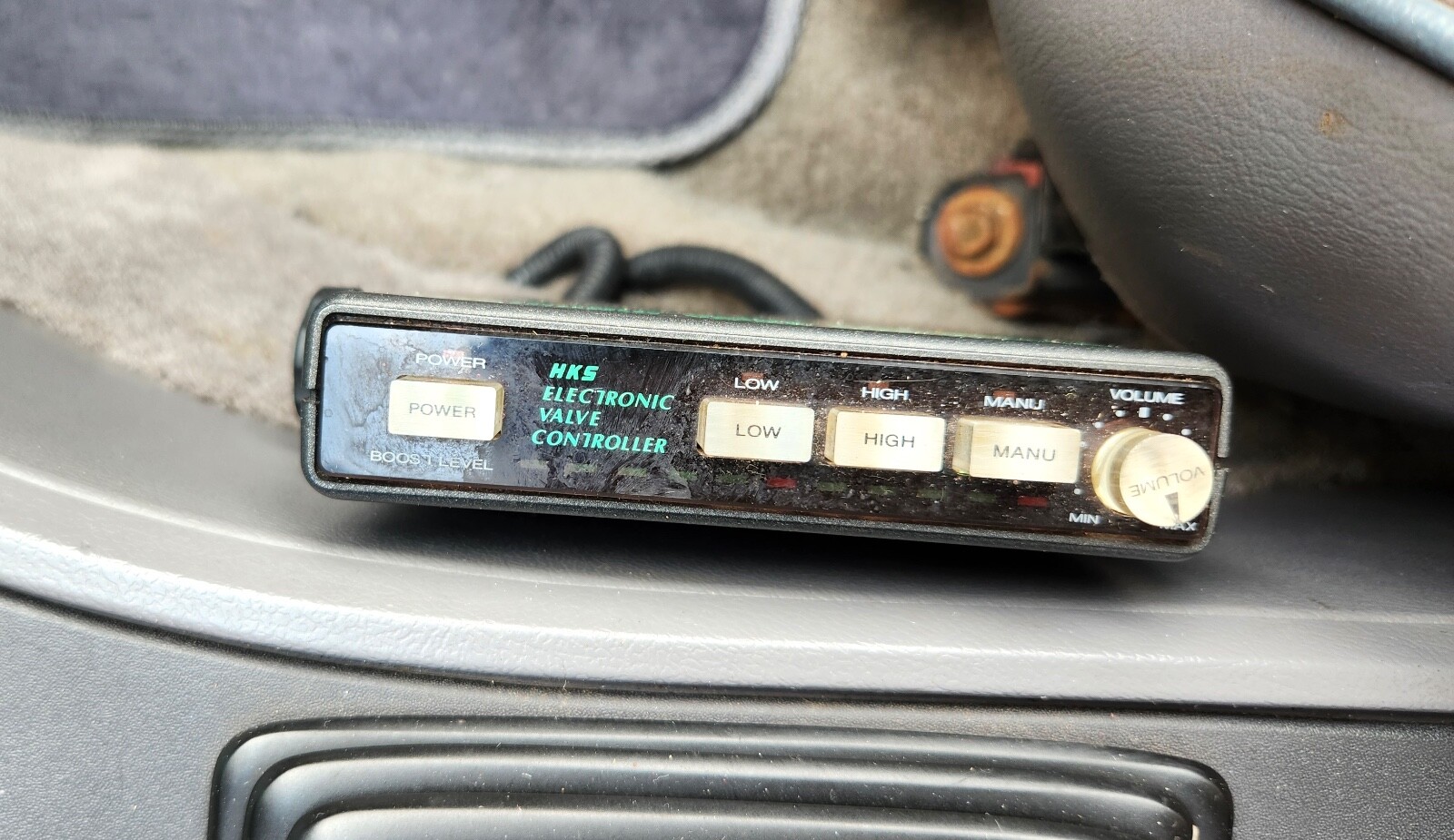 Dodge-Spirit-1991-Sedan-17