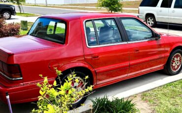Dodge-Spirit-1991-Sedan-2