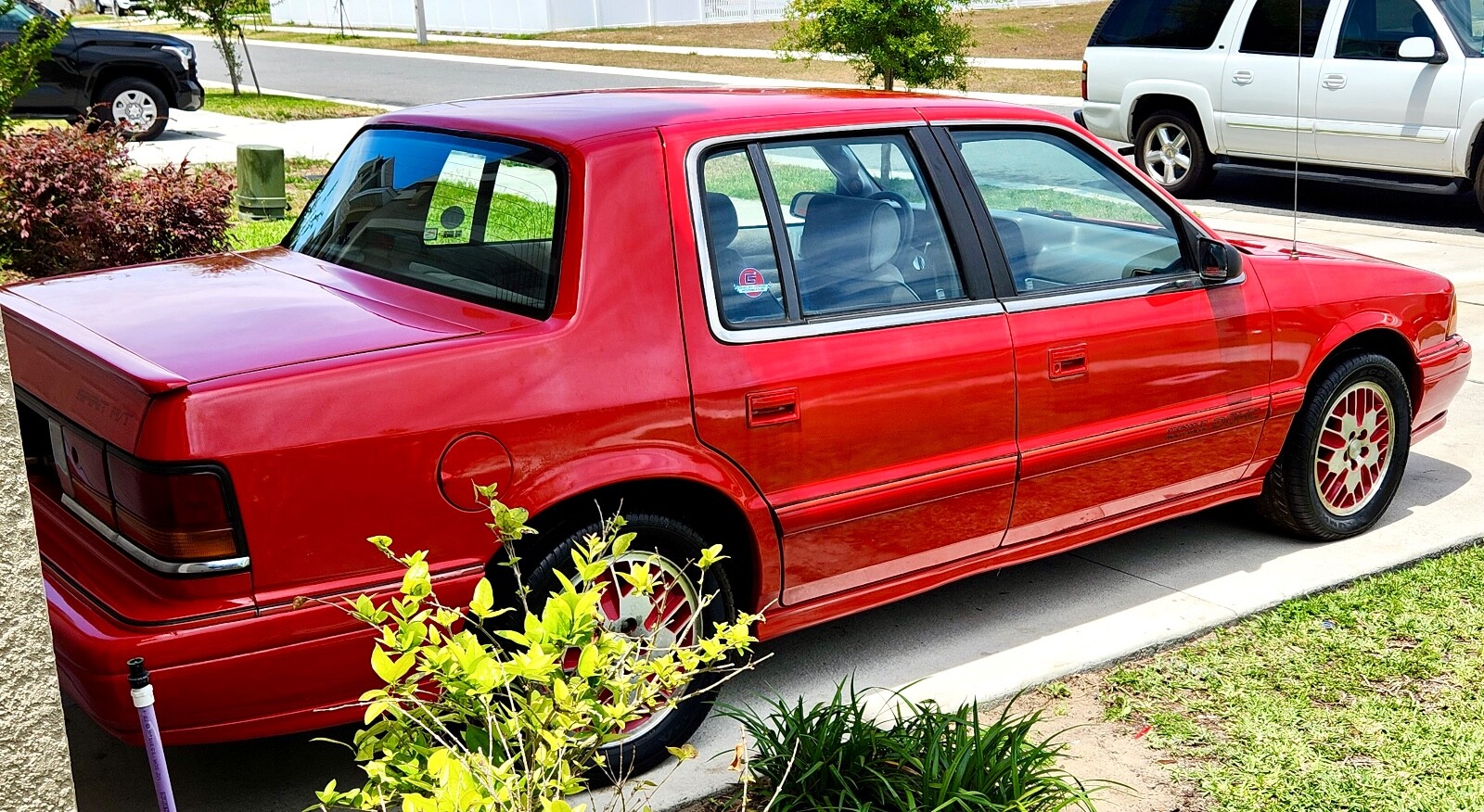 Dodge-Spirit-1991-Sedan-2