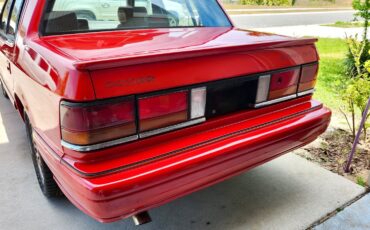 Dodge-Spirit-1991-Sedan-3