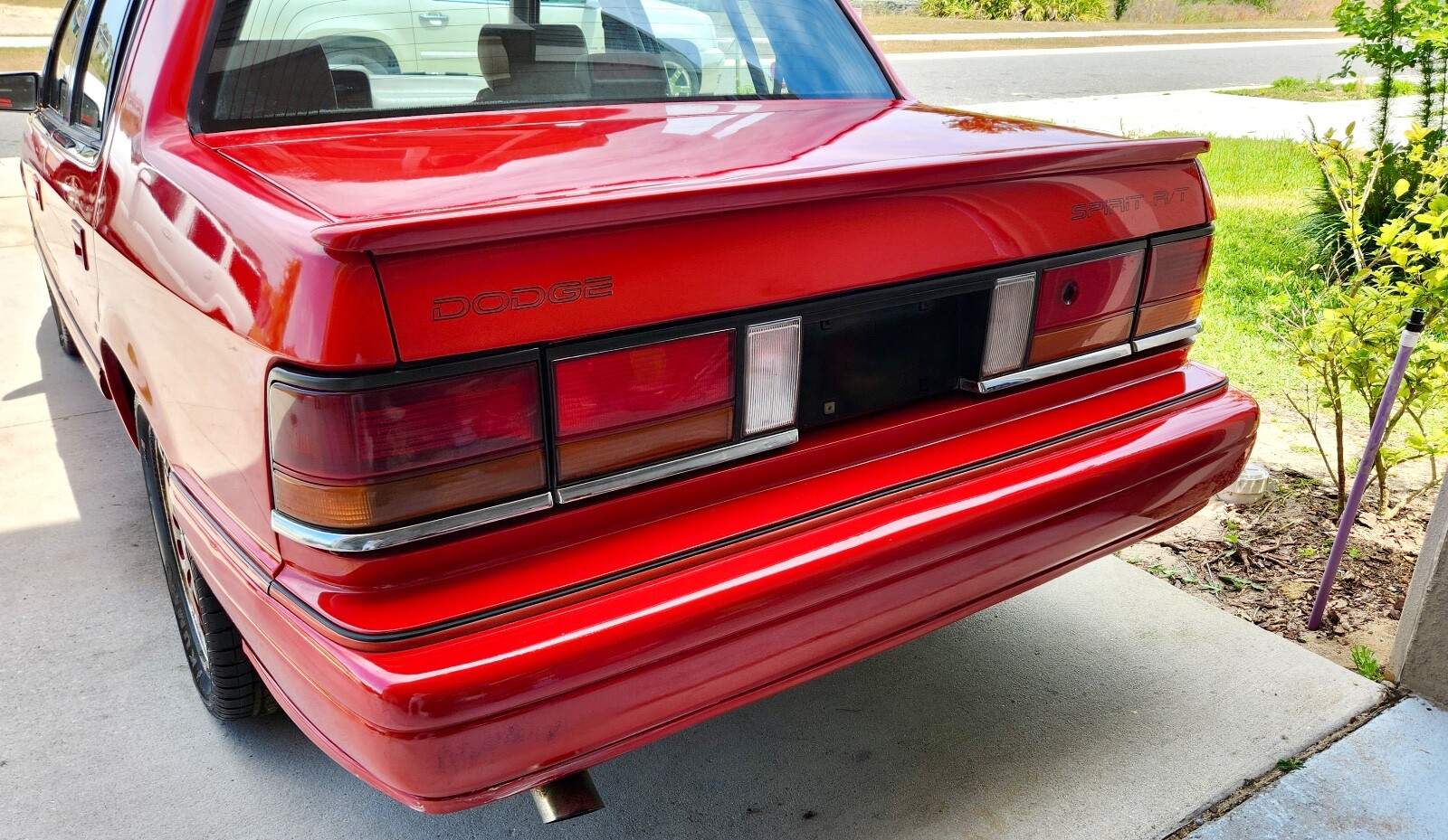 Dodge-Spirit-1991-Sedan-3