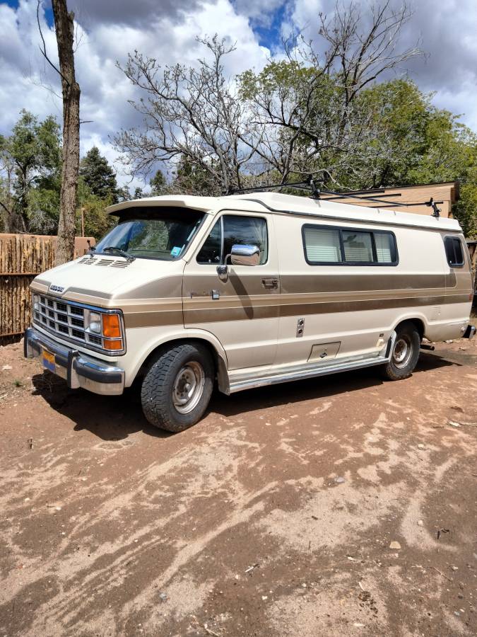 Dodge-Sportsmobile-1990-brown-1
