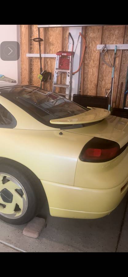 Dodge-Stealth-1992-yellow-2