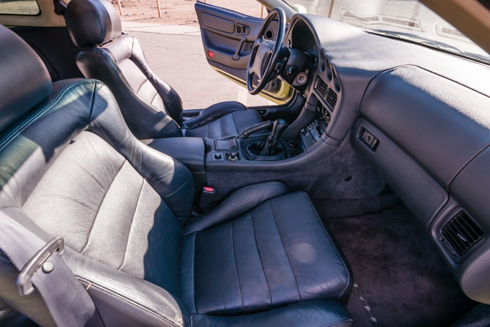 Dodge-Stealth-1995-Hatchback-15