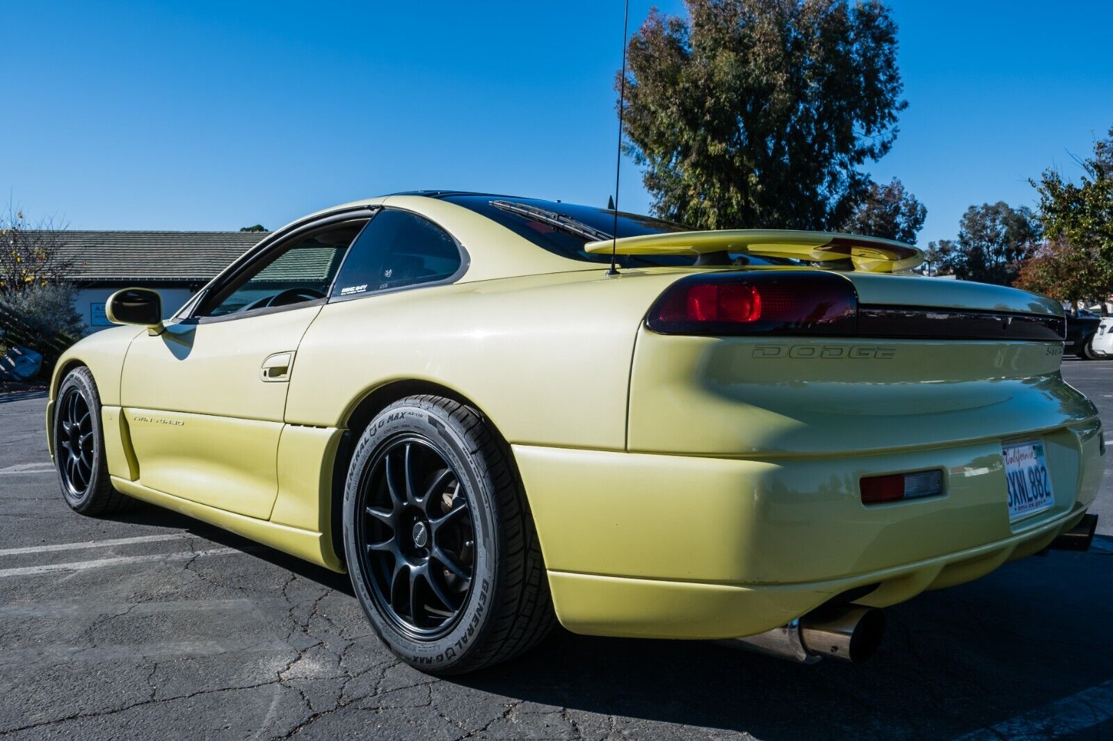 Dodge-Stealth-1995-Hatchback-8