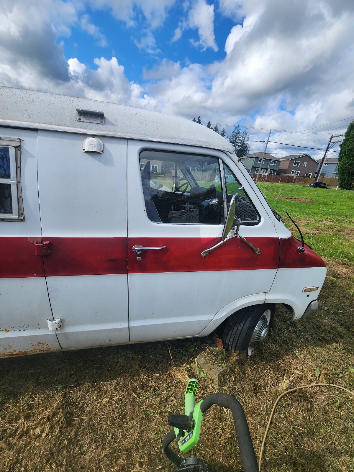 Dodge-Van-1970-2