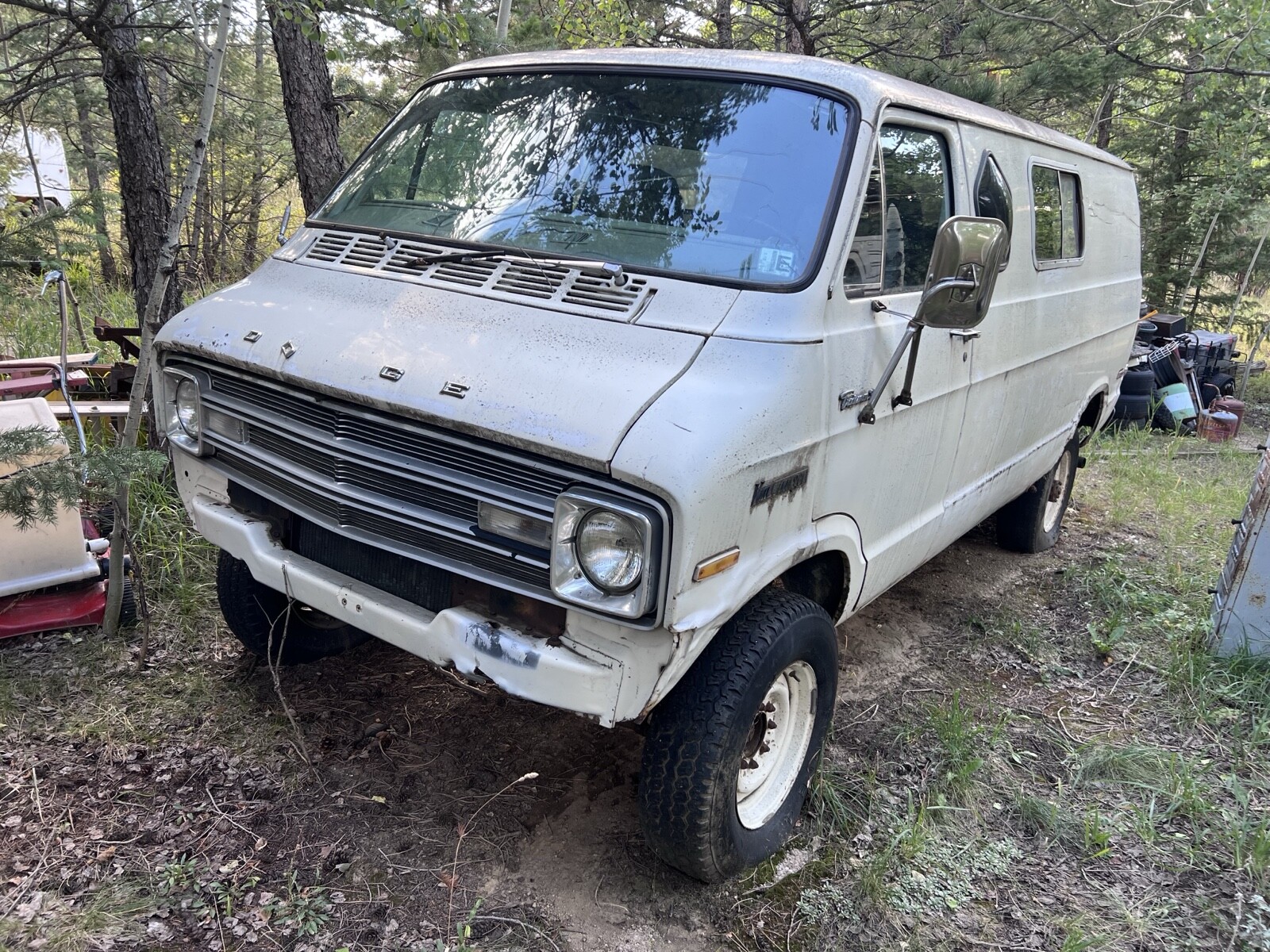 Dodge-Van-1977-3