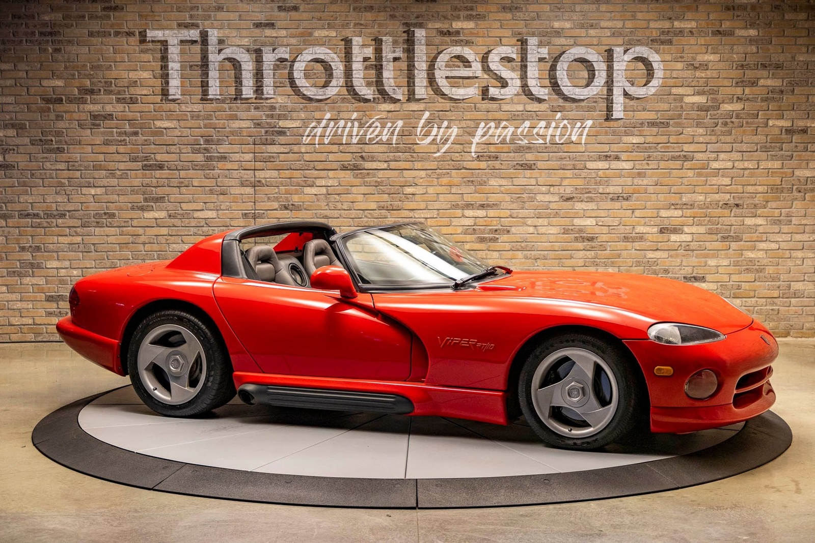 Dodge-Viper-1992-Convertible-4