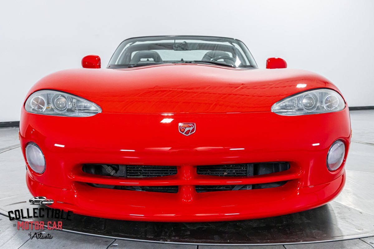 Dodge-Viper-1995-36
