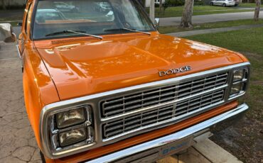 Dodge-W150-1980-Standard-Cab-Pickup-1