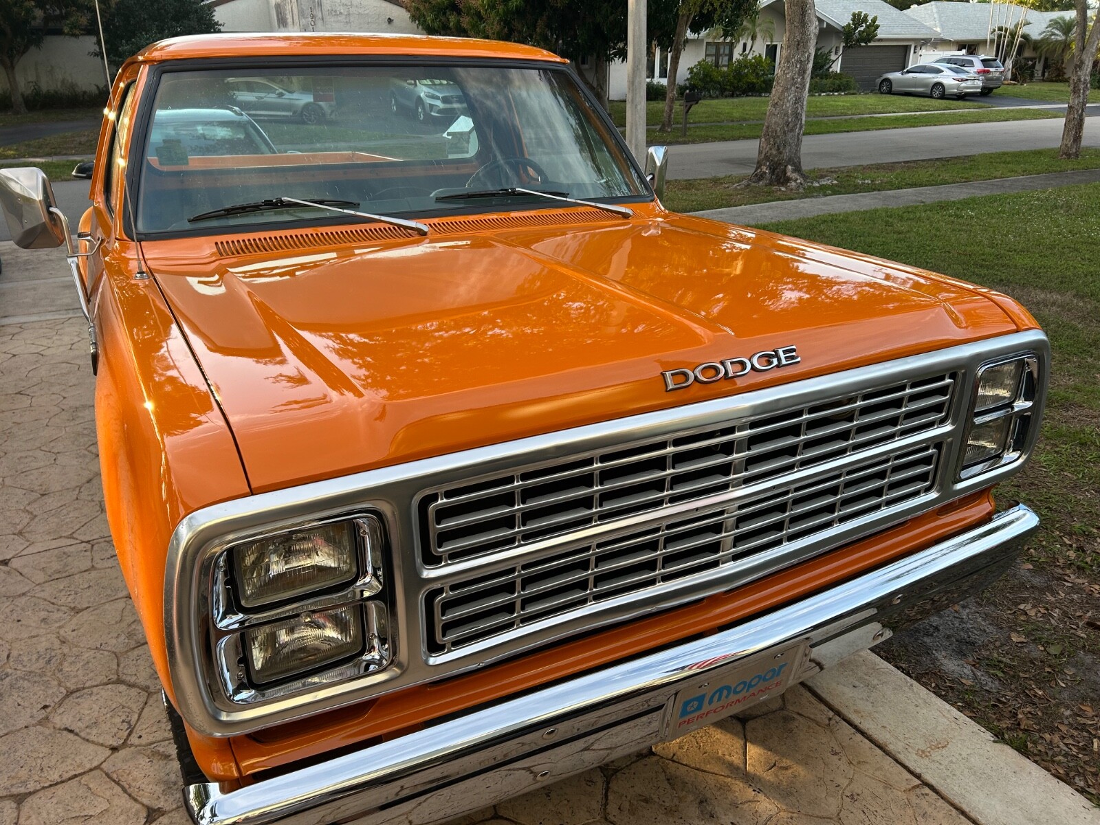 Dodge-W150-1980-Standard-Cab-Pickup-1
