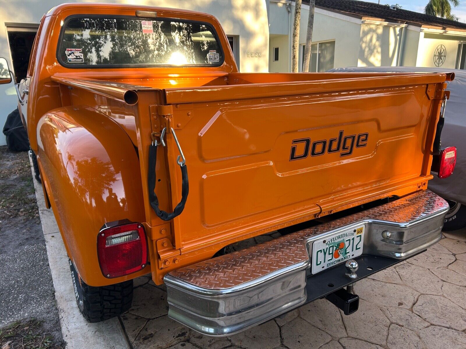 Dodge-W150-1980-Standard-Cab-Pickup-7