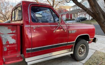 Dodge-W150-1985-4