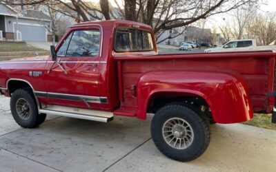 Dodge W150  1985