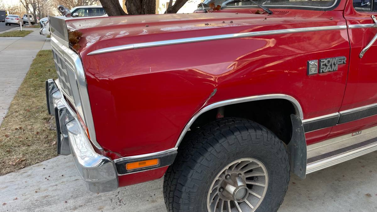 Dodge-W150-1985-6