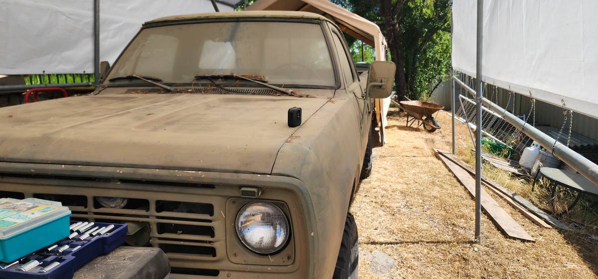 Dodge-W200-1976-21