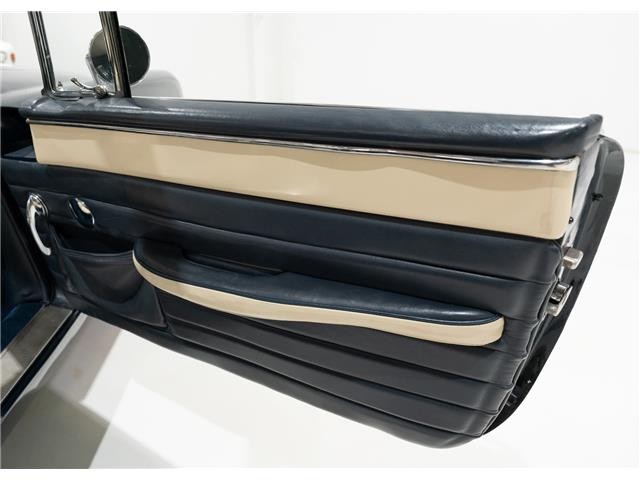 Dual-Ghia-Convertible-1957-Convertible-17