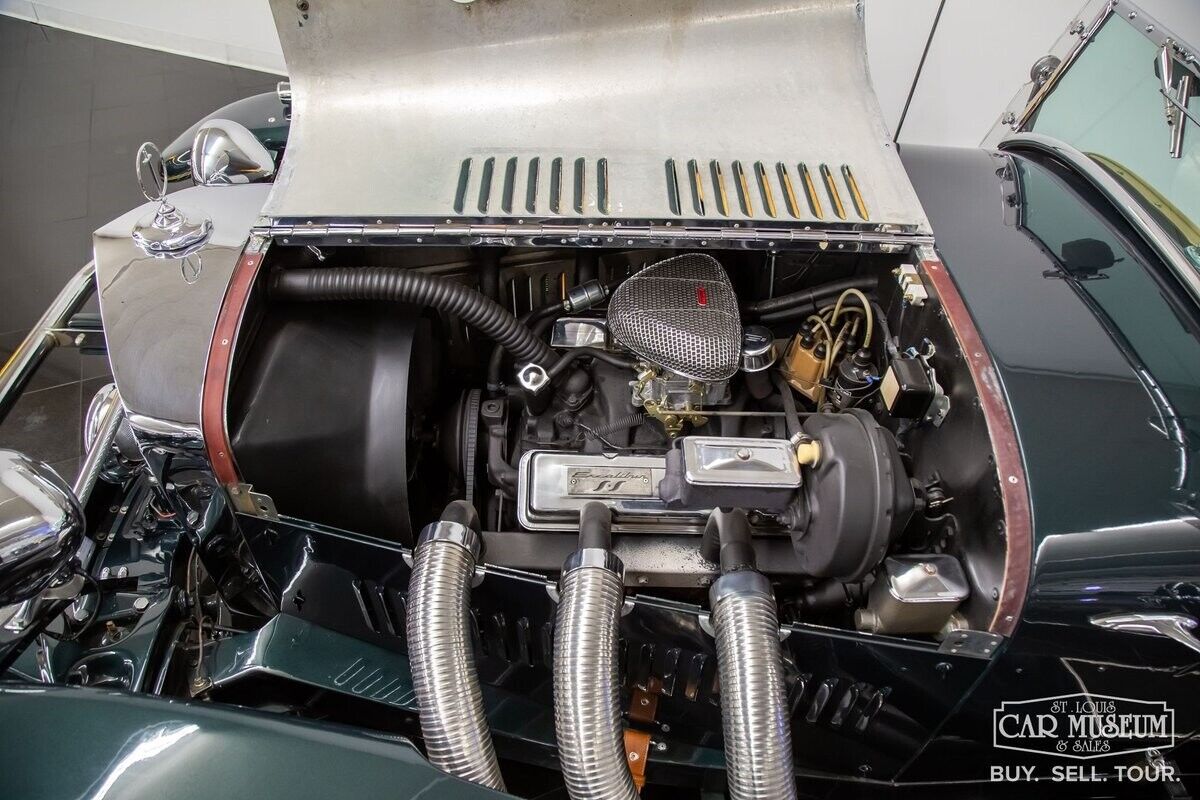 Excalibur-SSK-1966-Roadster-11