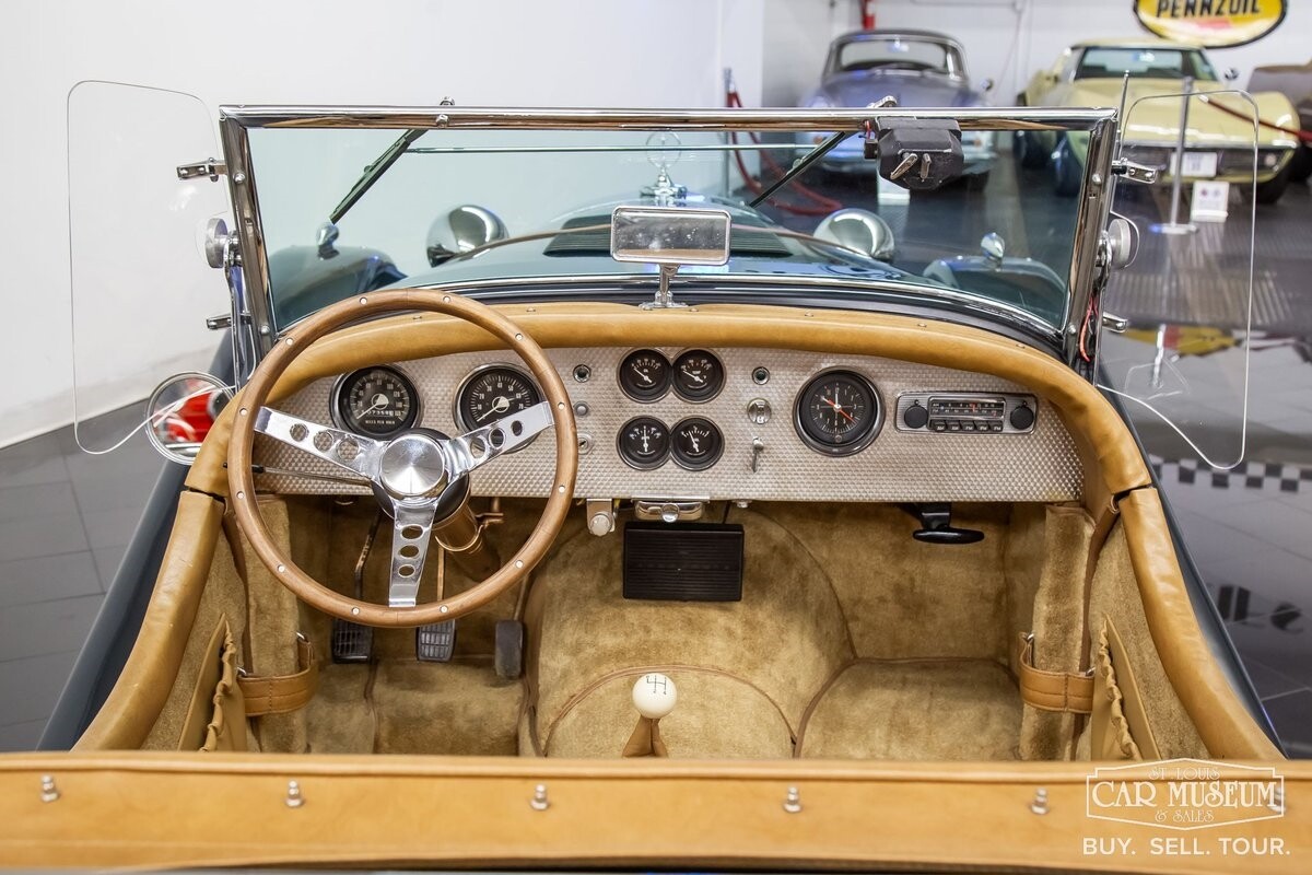 Excalibur-SSK-1966-Roadster-5