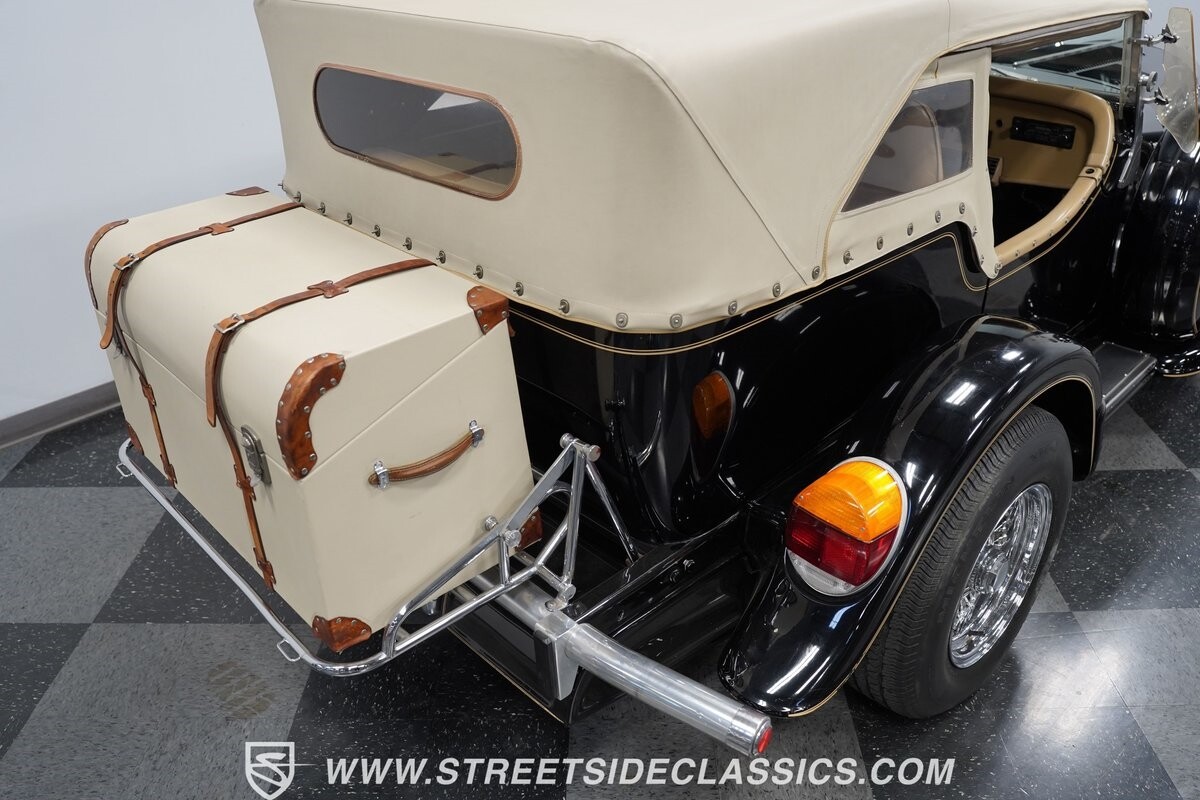 Excalibur-Series-III-1976-Convertible-24