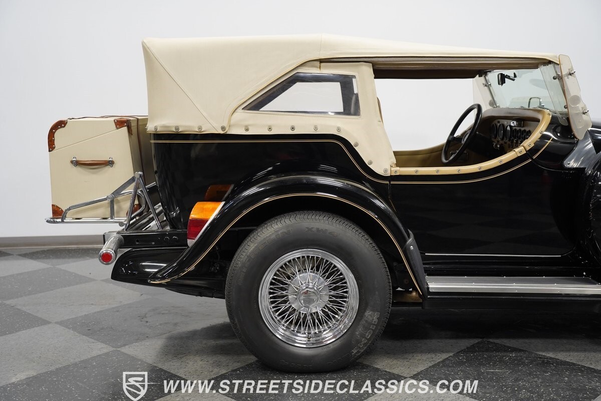 Excalibur-Series-III-1976-Convertible-27