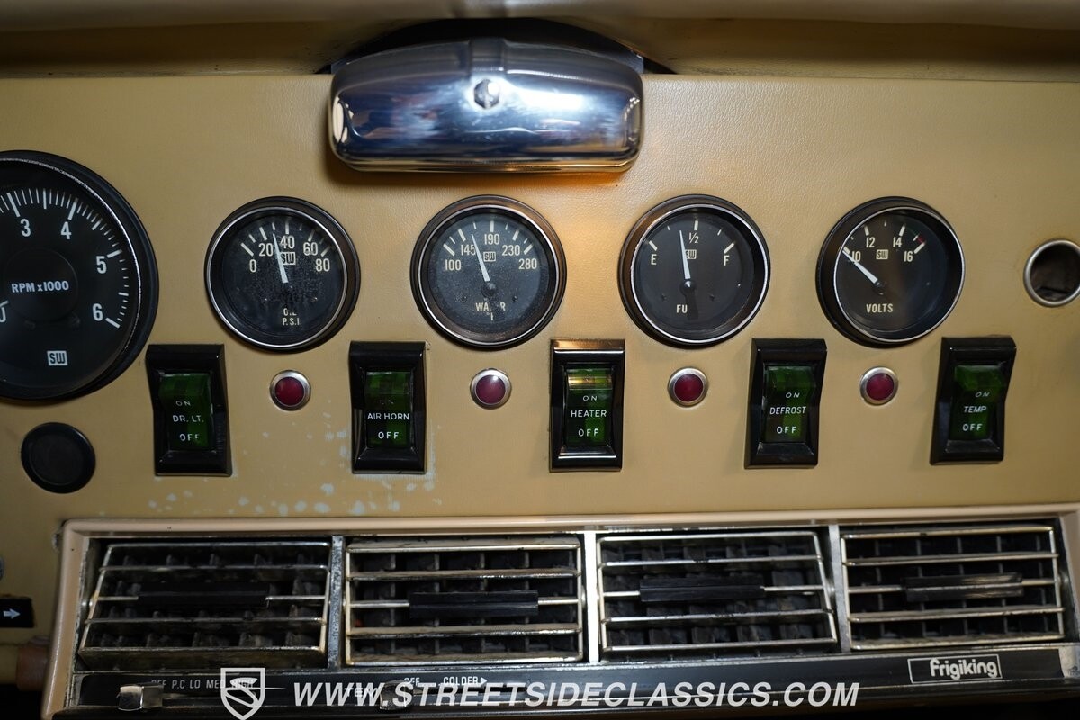 Excalibur-Series-III-1976-Convertible-37