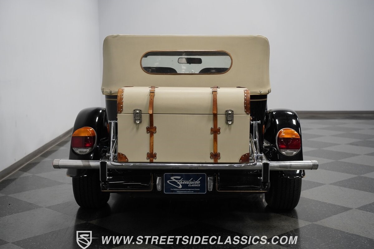 Excalibur-Series-III-1976-Convertible-9