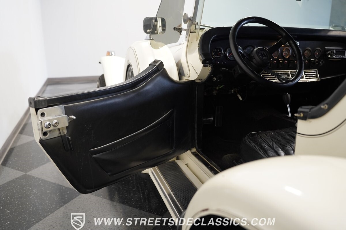 Excalibur-Series-III-1978-Convertible-35