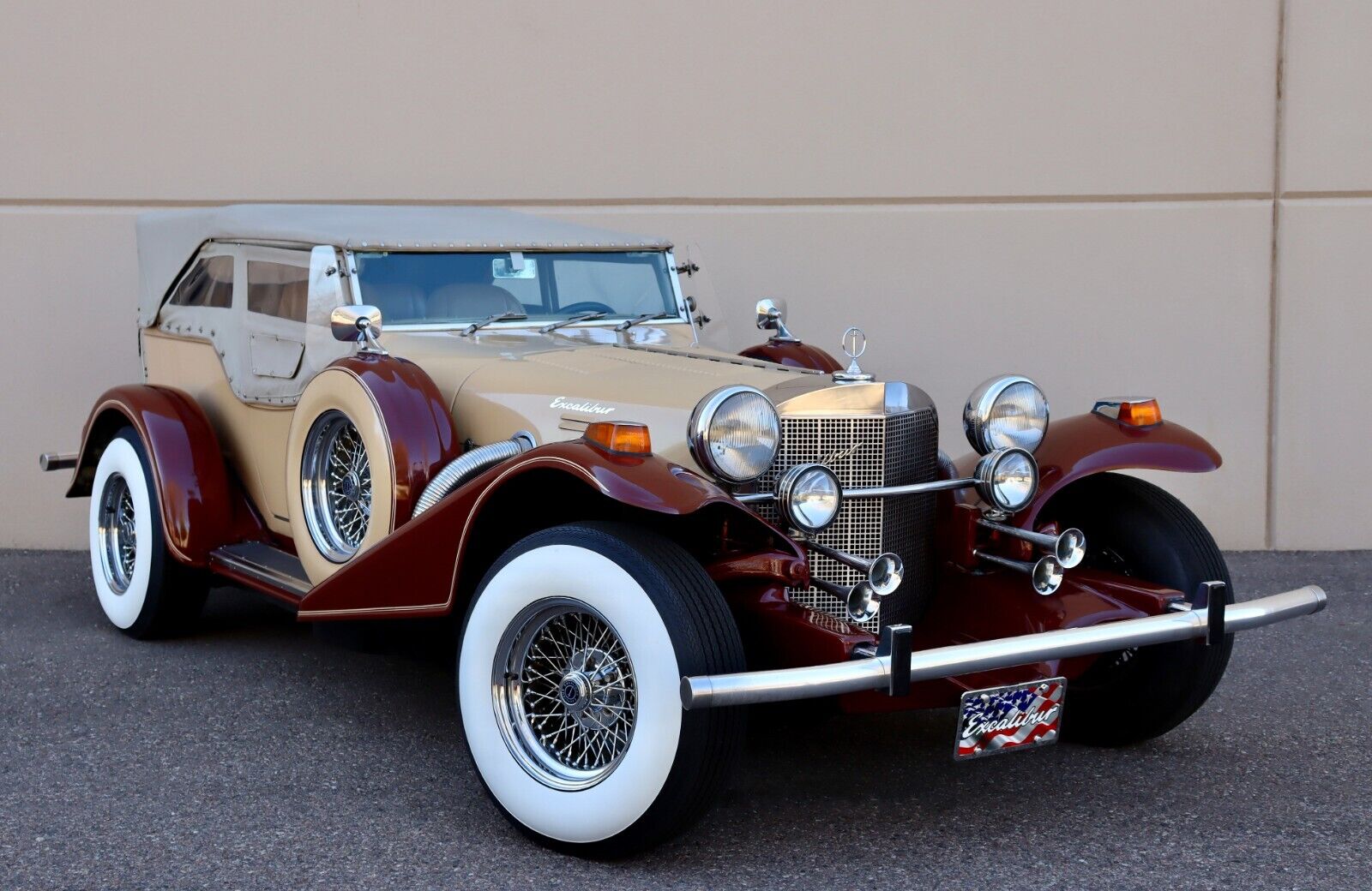 Excalibur-Series-III-Phaeton-SS-1978-Convertible-10