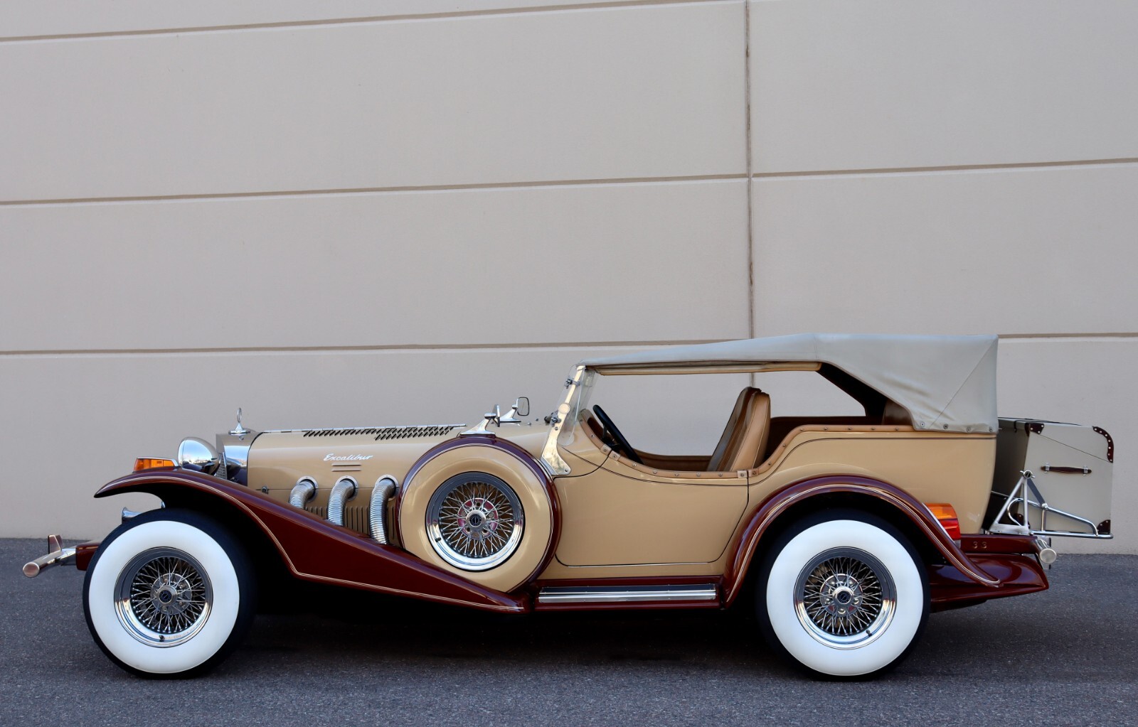 Excalibur-Series-III-Phaeton-SS-1978-Convertible-23