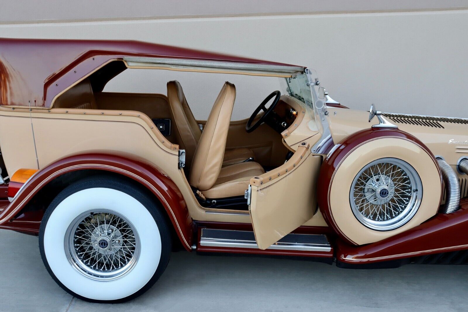 Excalibur-Series-III-Phaeton-SS-1978-Convertible-29